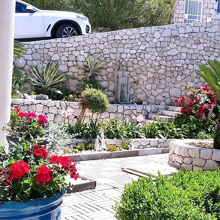 Tolle In Mit Schoenem Garten By Interhome *