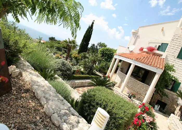 Tolle In Mit Schoenem Garten By Interhome Διαμέρισμα Drasnice