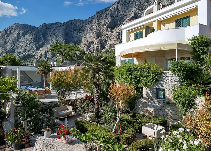 Tolle In Mit Schoenem Garten By Interhome Διαμέρισμα Drasnice